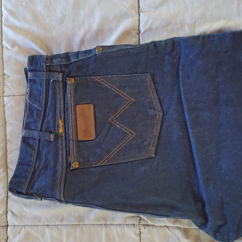 Wrangler Original Fit Blue Jeans